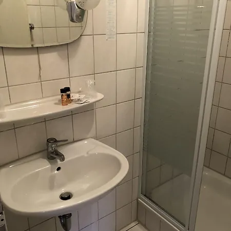 Darmstaedter Hof Πανδοχείο 3*